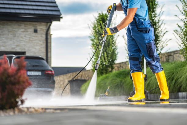 Why Choose Our Certified Pressure Washing Experts for Your Project Needs in Bartonville, IL?